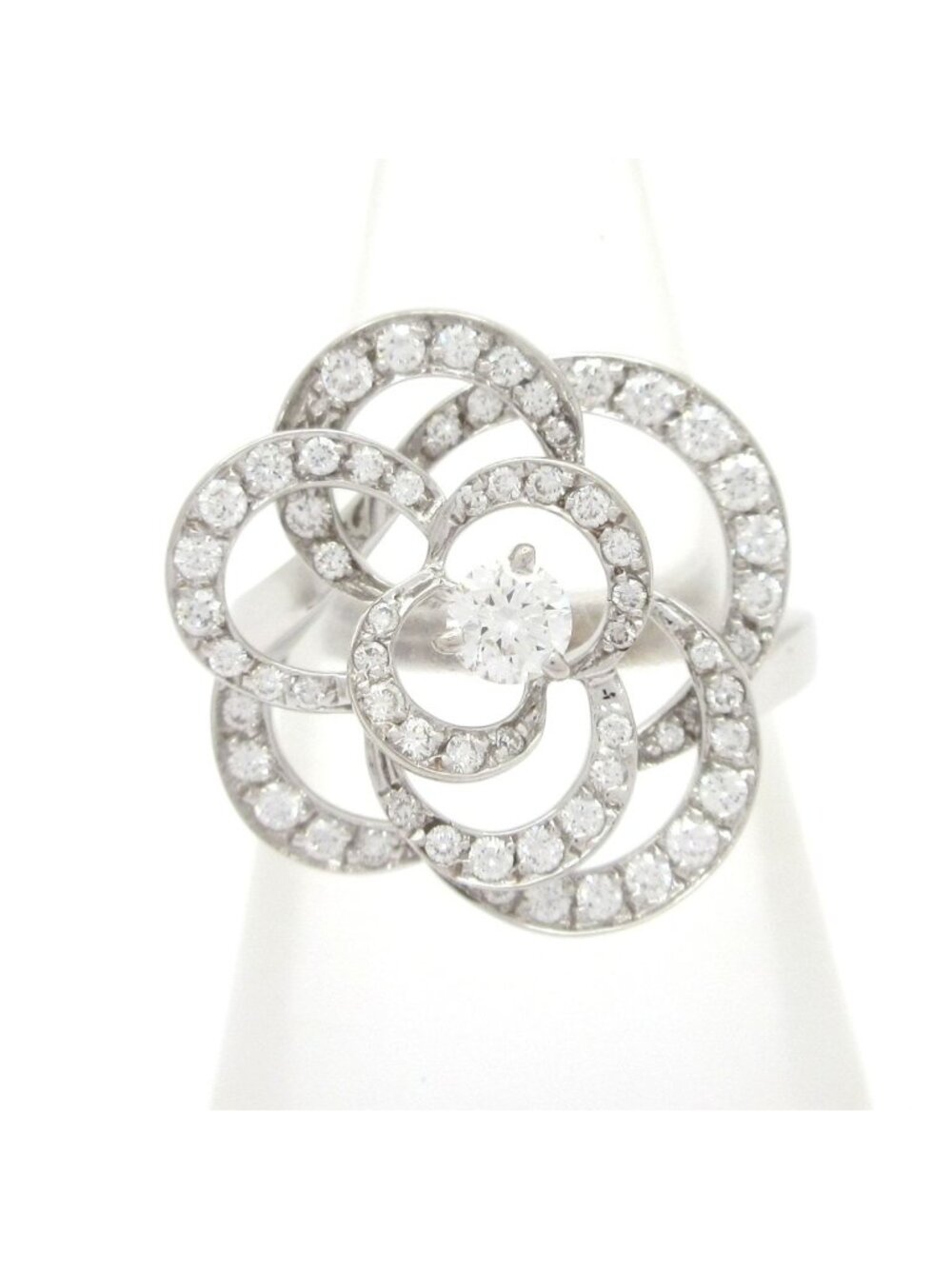 Chanel Ring 50 Camellia Collection 18k White Gold Diamond